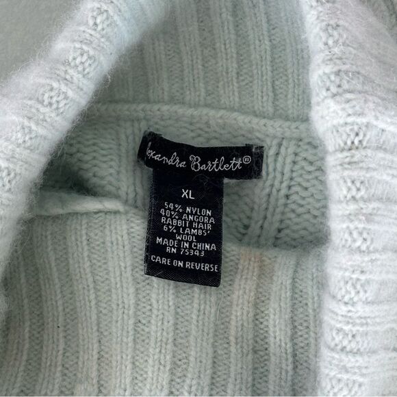 Alexandra Bartlett Wool Sweater Crop Turtle Neck Soft Sky Blue Long Sleeve Sz XL - Picture 5 of 6